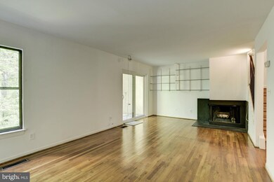 9604 Basket Ring Rd, Columbia, MD 21045 - photo 5