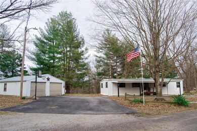 731 Shady Ln, Freeburg, IL 62243 - photo 2