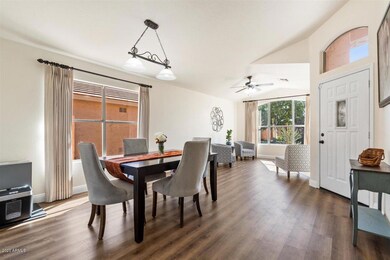 05-Dining Area
