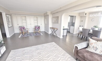 250 Hammond Pond Pkwy unit 1407N, Chestnut Hill, MA 02467 - photo 4