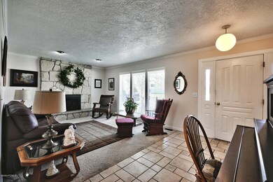 1489 E Verde Cir, Sandy, UT 84093 - photo 4