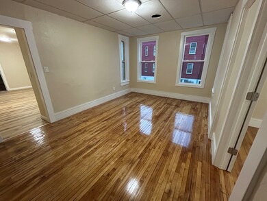 40 Grand St unit 2, Worcester, MA 01610 - photo 2