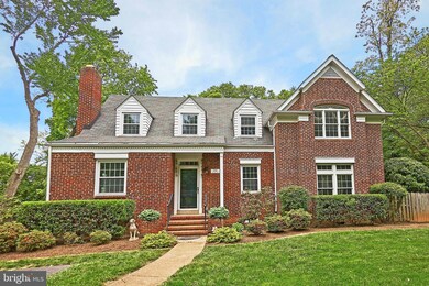 6706 Haycock Rd, Falls Church, VA 22043 - photo 3