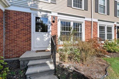 1340 Kings Cove Dr unit 1, Rochester Hills, MI 48306 - photo 2