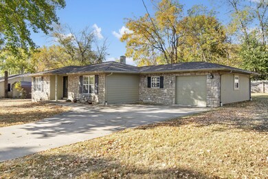 301 N Prospect St, Nixa, MO 65714 - photo 2