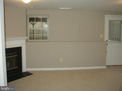 45573 Whitcomb Square, Sterling, VA 20166 - photo 4