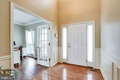 14369 Fallsmere Cir, Gainesville, VA 20155 - photo 4