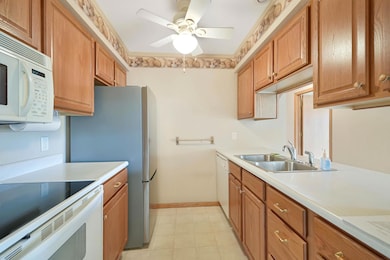 108 16th Ave SW unit 318, Waverly, IA 50677 - photo 5