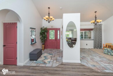 Living Room_2307-SMALL