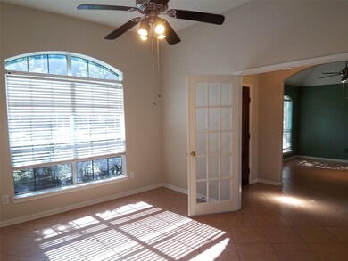 8827 Apple Mill Dr, Houston, TX 77095 - photo 7