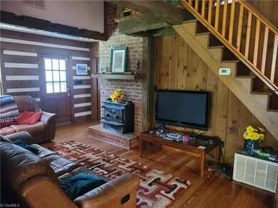 981 Thornburg Rd, Asheboro, NC 27205 - photo 6