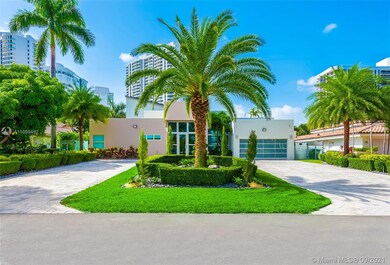 Large Circular Driveway and 2 car garage