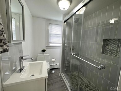 149 Grenville St, Woodbridge, NJ 07095 - photo 4