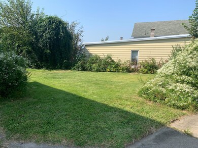 220 Franklin St, Dunmore, PA 18512 - photo 2