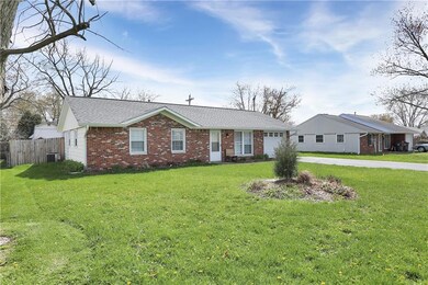 211 Tracy Rd, Whiteland, IN 46184 - photo 3