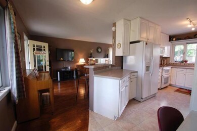 Guernsey Living Room & Kitchen