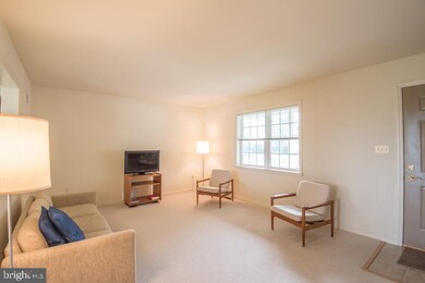 563 W Conestoga St, New Holland, PA 17557 - photo 7