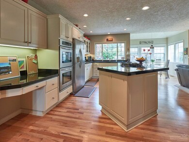 1560 Cambridge Dr SE, Salem, OR 97302 - photo 2