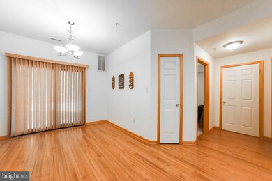 22569 Chickadee Cir unit 3-2, Lexington Park, MD 20653 - photo 4