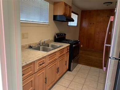 7217 Gore Dr, Houston, TX 77016 - photo 4