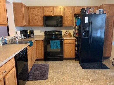 499 S Lehigh Gap St, Walnutport, PA 18088 - photo 7