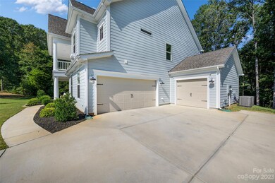 1604 Thatcher Crossing, Clover, SC 29710 - photo 2