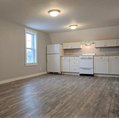 6 High St unit 2, Pepperell, MA 01463 - photo 2