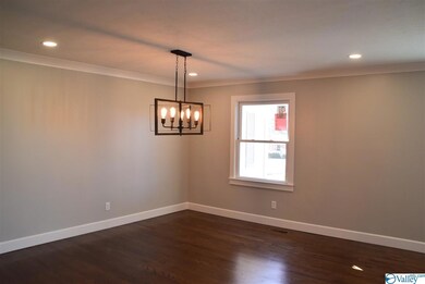 328 Riley Cir, Gadsden, AL 35901 - photo 6