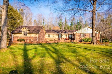 619 Saint Cloud Dr, Statesville, NC 28625 - photo 3