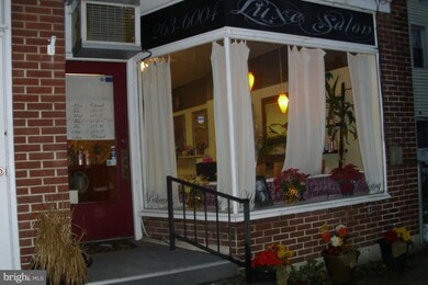 276 E Catherine St, Chambersburg, PA 17201 - photo 2