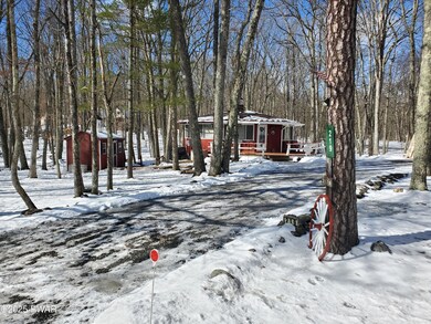 219 Forest Ridge Dr, Hawley, PA 18428 - photo 4