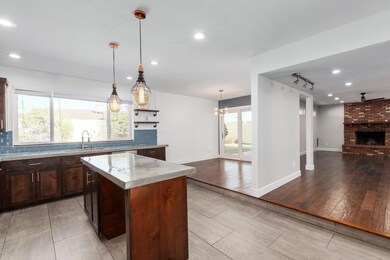Kitchen, Bkfst Nook, Family