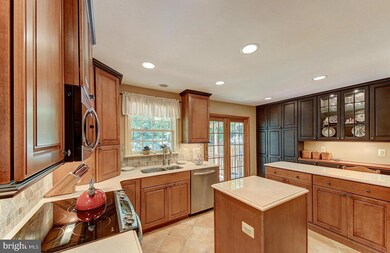 6724 Baron Rd, McLean, VA 22101 - photo 5