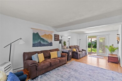 4 Clarke St, Warwick, RI 02886 - photo 3