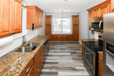 132 Poplar Way, Winder, GA 30680 - photo 7