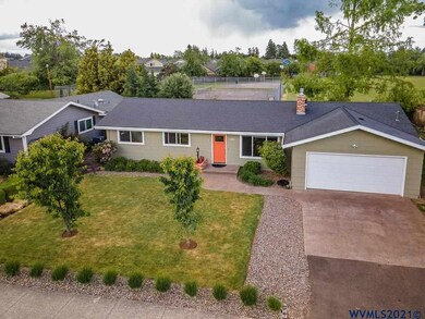 4304 5th St, Hubbard, OR 97032 - photo 2