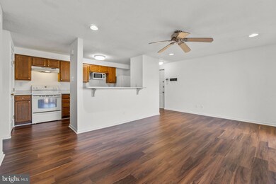 57 Cranberry Ct unit 153, Marlton, NJ 08053 - photo 5