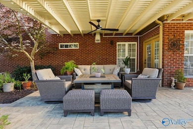 2901 Merwin Dr SE, Owens Cross Roads, AL 35763 - photo 2