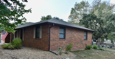 440 N Barker Ave, Bolivar, MO 65613 - photo 6