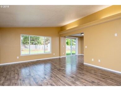 Living Room/Dining Room