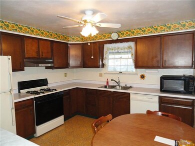 Big eat in kitchen