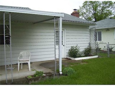 1116 Saint Cecelia Dr, Columbus, OH 43204 - photo 2