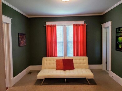 10 Dining/den