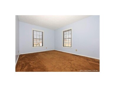 916 Pennwood Dr, New Albany, IN 47150 - photo 4