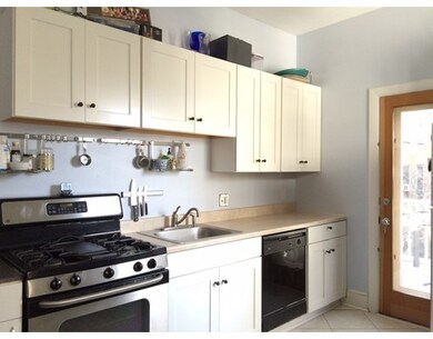 15 Trowbridge St unit 7, Cambridge, MA 02138 - photo 3
