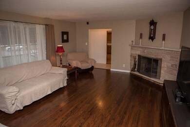 745 N Broad St, Griffith, IN 46319 - photo 4