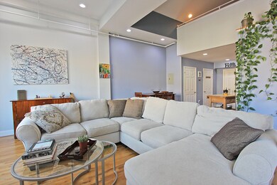 Livingroom to kitchen