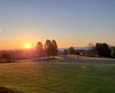 236 River View Dr, Verona, VA 24482 - photo 2