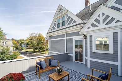 79 Chestnut St unit 2, West Newton, MA 02465 - photo 4