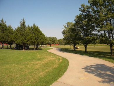 1020 Wanamaka Rd, Emporia, KS 66801 - photo 6
